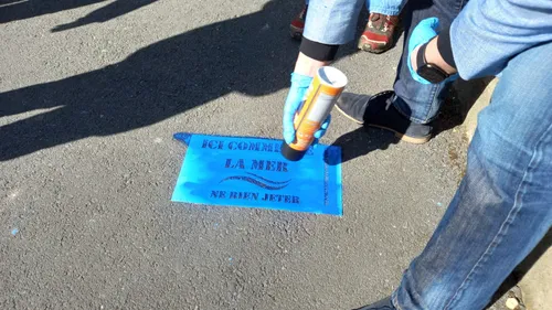 Charleville : des messages tagués au pochoir près des égouts pour...